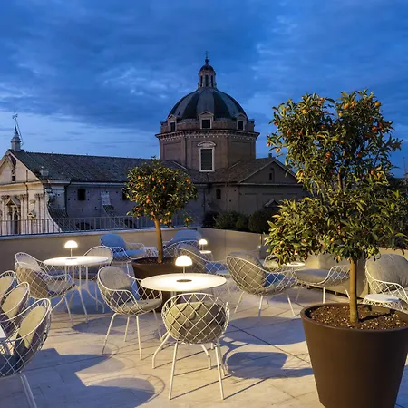 Hotel Radisson Collection Hotel, Antica