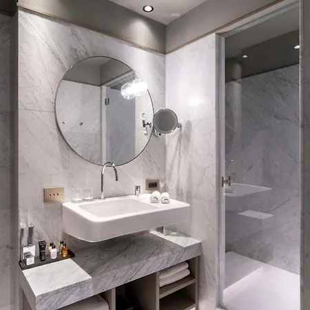 Radisson Collection Hotel, Antica Hotel 5*