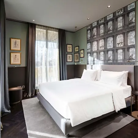 Radisson Collection Hotel, Antica Hotel