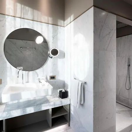 Radisson Collection Hotel, Antica Hotel 5*