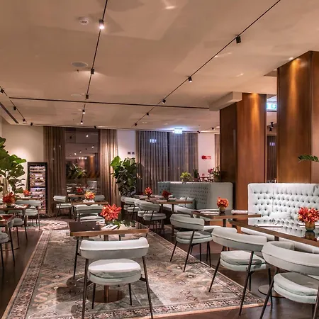 Radisson Collection Hotel, Antica Roma