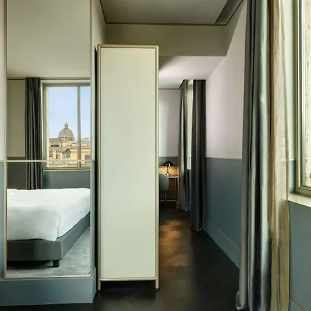 Hotel Radisson Collection Hotel, Antica