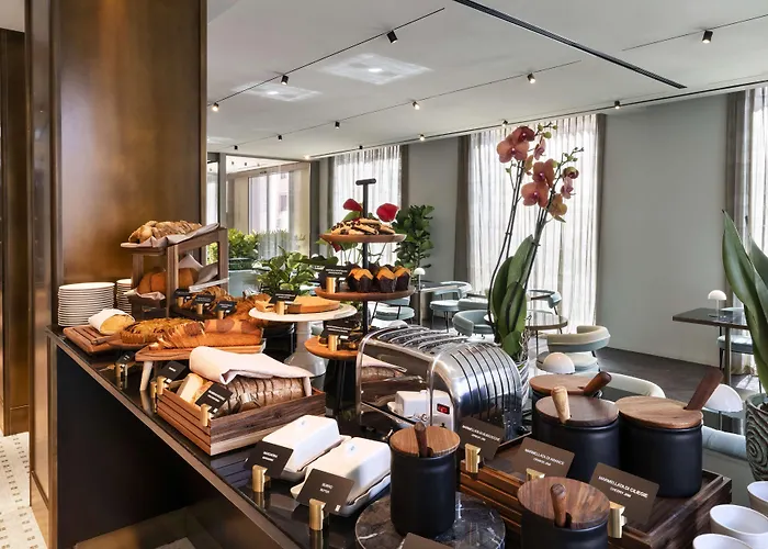 Radisson Collection Hotel, Antica Hotel Roma