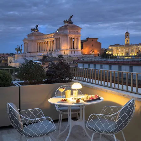 Radisson Collection Hotel, Antica