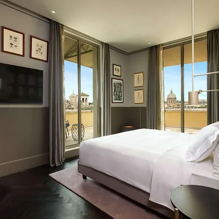 Hotel Radisson Collection Hotel, Antica